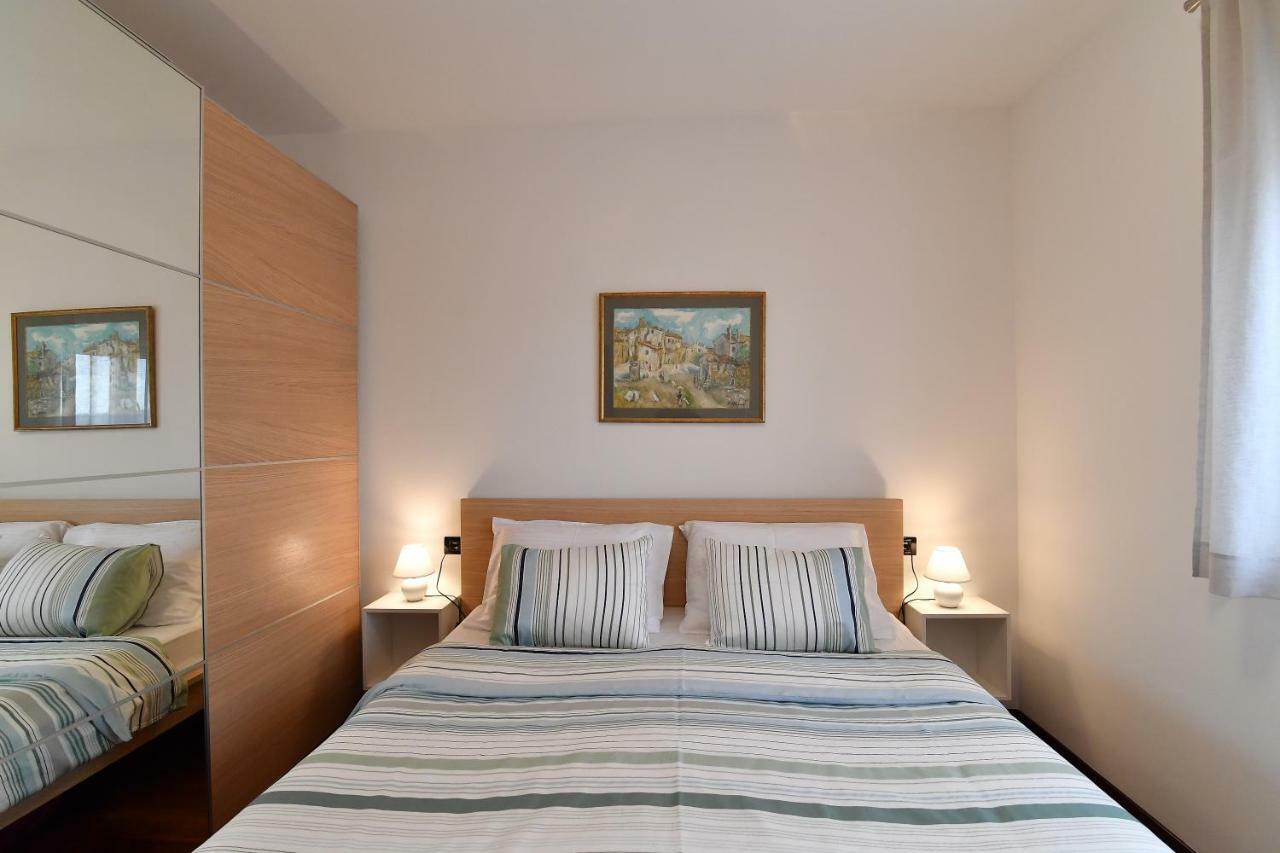 City Penthouse Vita Пула Екстер'єр фото