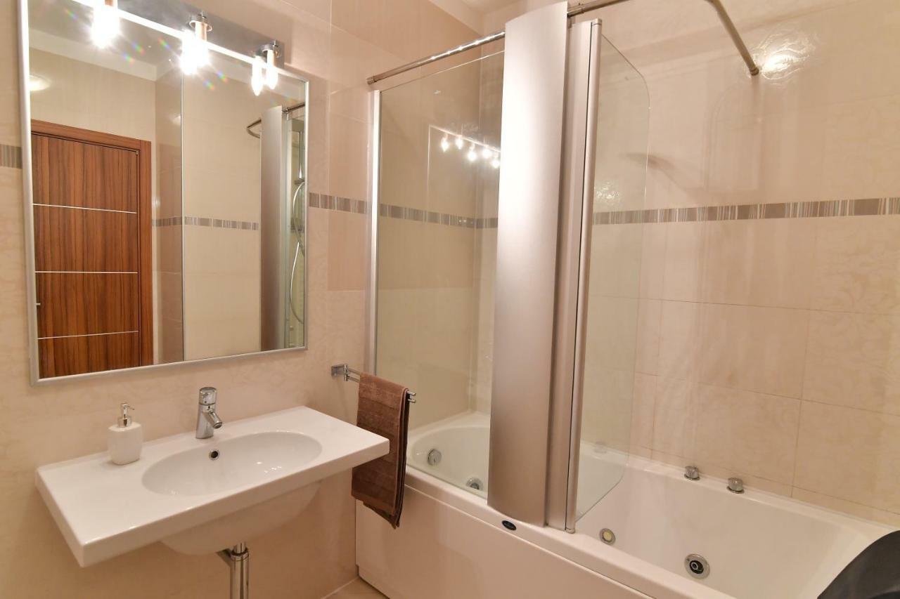 City Penthouse Vita Пула Екстер'єр фото