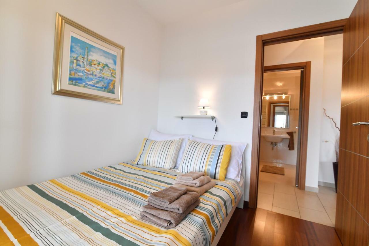 City Penthouse Vita Пула Екстер'єр фото
