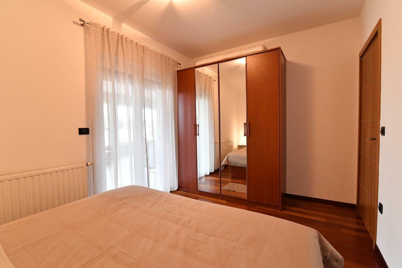 City Penthouse Vita Пула Екстер'єр фото